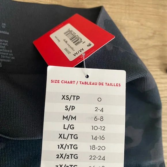 Spanx Cropped Look At Me Now Leggings Black Camo Seamless Slimming High Rise - Picture 3 of 3